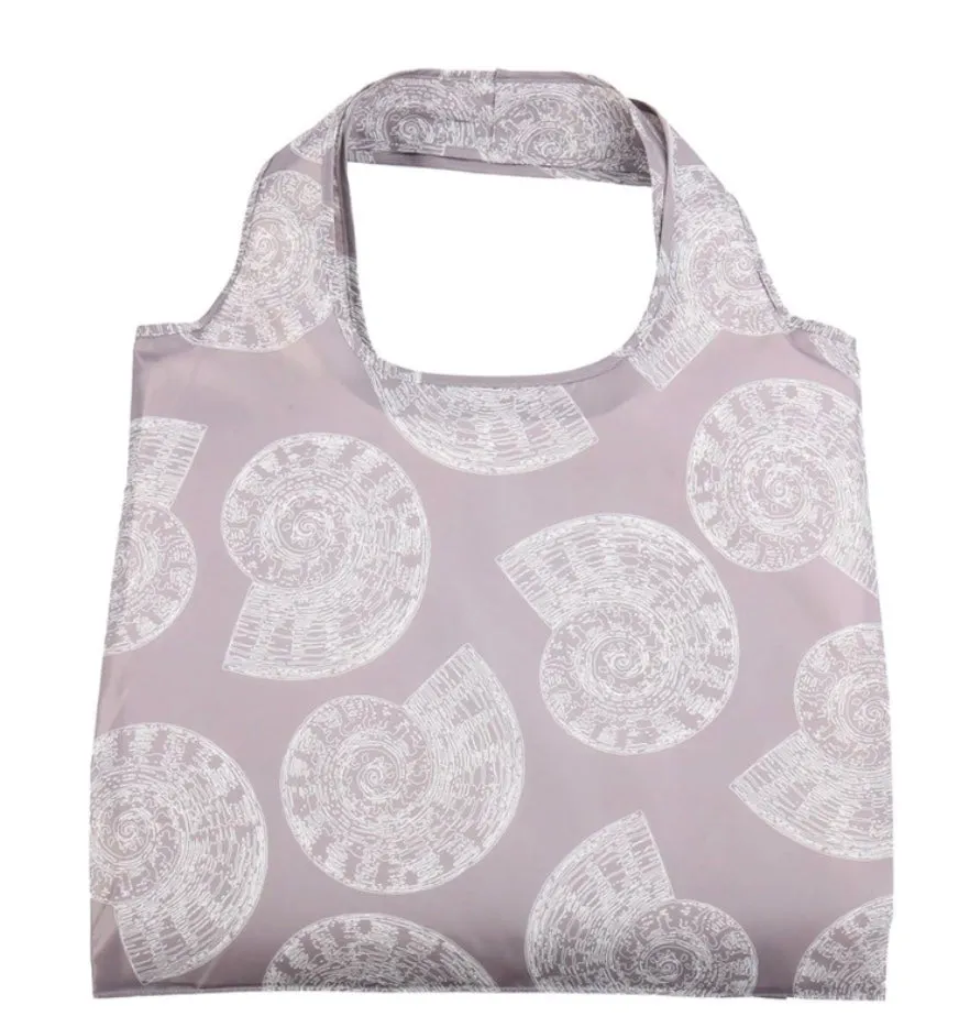 PACKABLE BEACH TOTES AND DRAWSTRING BACKPACK